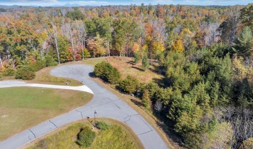 22-DJI_20241031125422_0068_D_MIB