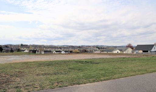 2.527 Acres In Town