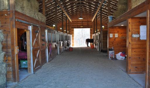 Horse Barn Edge 001 (2)