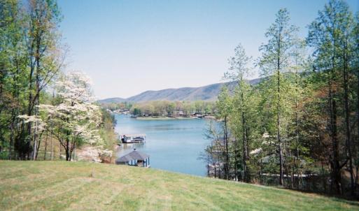 BEAUTIFUL LAKE AND MOUNTAIN VIEWS