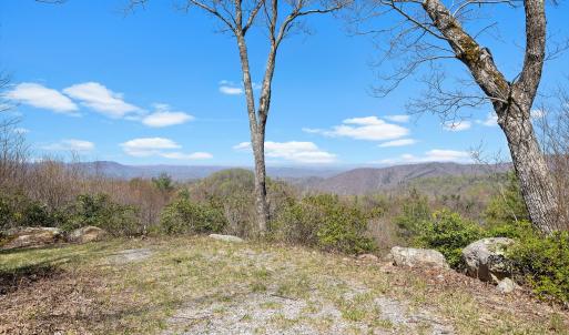 01-0 Mountainside Trail NE_04