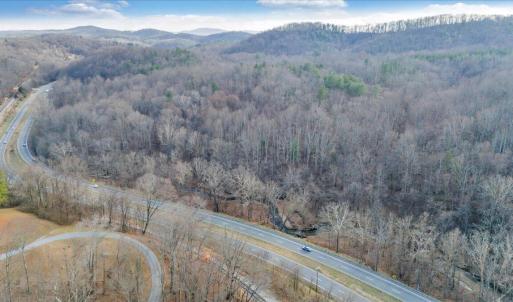 08-DJI_20241220140453_0040_D