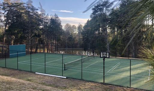 050 Runaway Bay Tennis Court