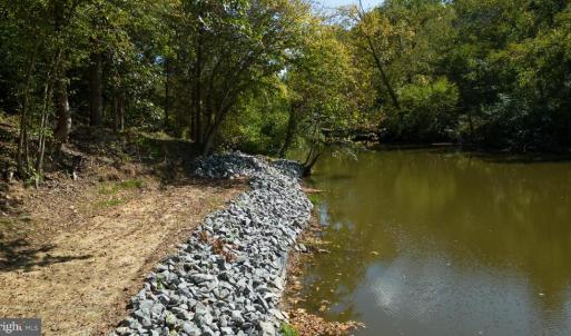 Photo #16 of 1242 LAKESHORE DR, LOUISA, VA 0.6 acres