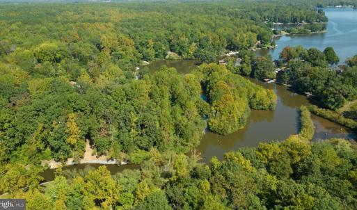 Photo #18 of 1242 LAKESHORE DR, LOUISA, VA 0.6 acres