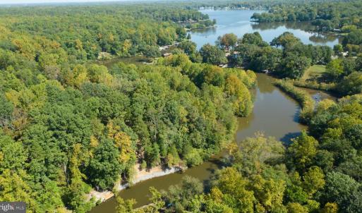 Photo #31 of 1242 LAKESHORE DR, LOUISA, VA 0.6 acres