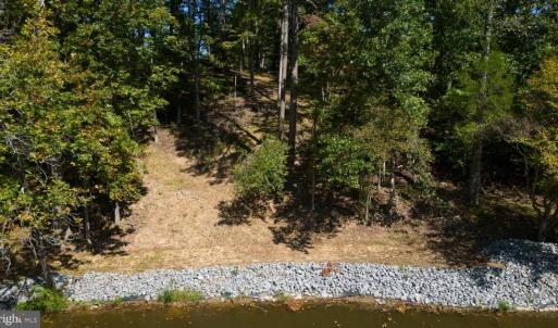 Photo #14 of 1242 LAKESHORE DR, LOUISA, VA 0.6 acres