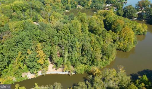 Photo #32 of 1242 LAKESHORE DR, LOUISA, VA 0.6 acres