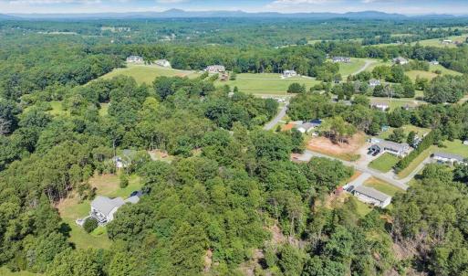 10-DJI_20250620084020_0008_D_MIB