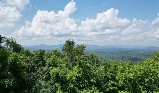Seasonal Mountain Views