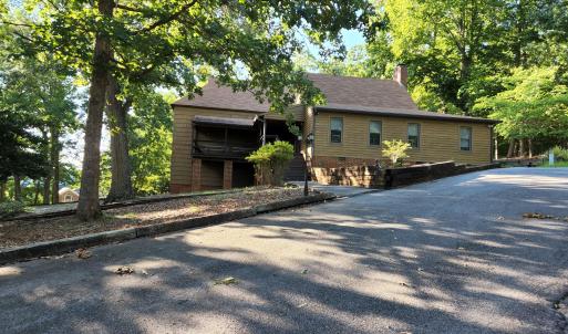Clubhouse with Gym and Games