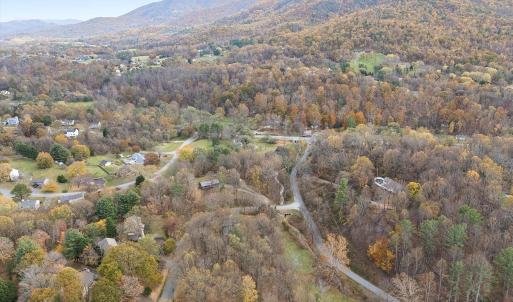 06-Carriage Hills DR_06