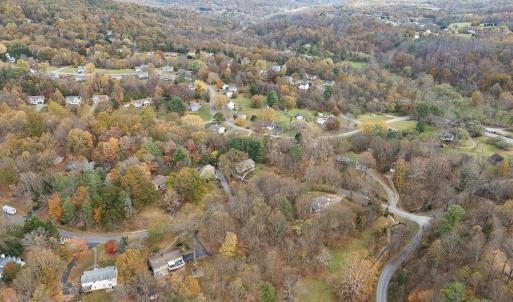 09-Carriage Hills DR_09