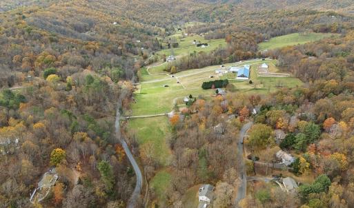 15-Carriage Hills DR_15