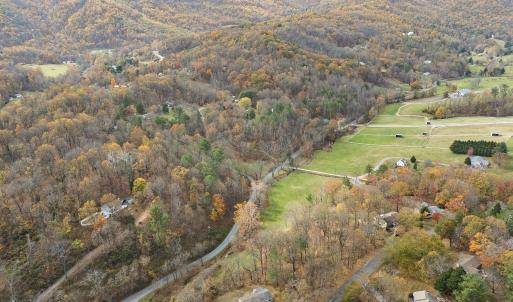 16-Carriage Hills DR_16