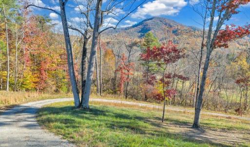 04-DJI_20251103153929_0047_D