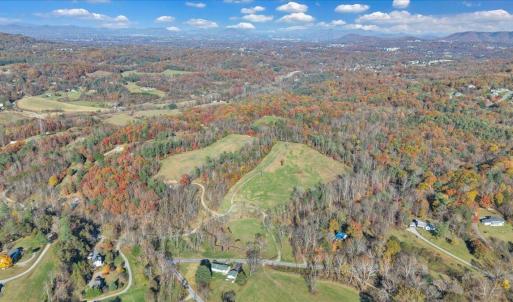 17-DJI_20251103152537_0007_D