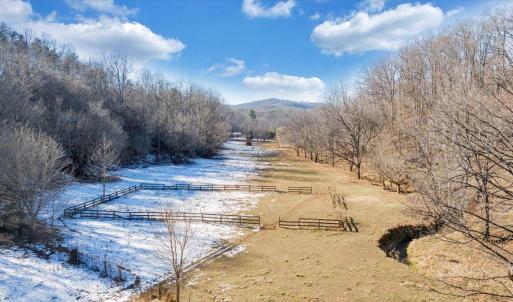 18-DJI_20251216021749_0163_D