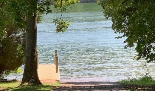 Boat ramp at Beechwood West