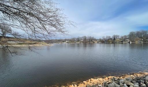 Wide & Long Lake Views