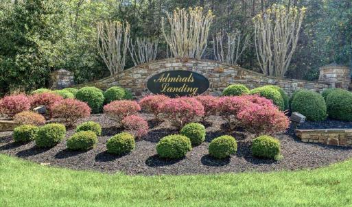 admirals landing entrance 2