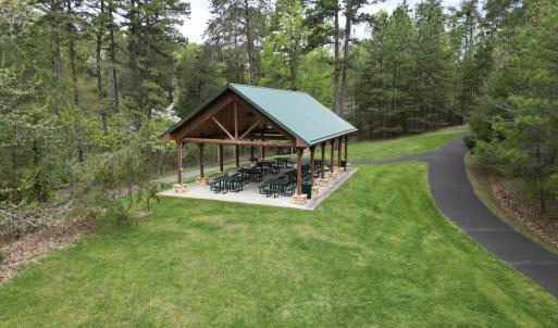 Runaway Bay Amenities