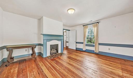 Gas Log Fireplace in Living Room