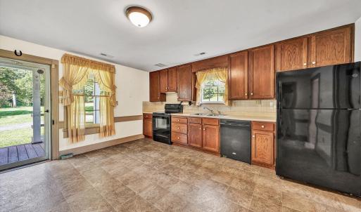 Eat-in-Kitchen