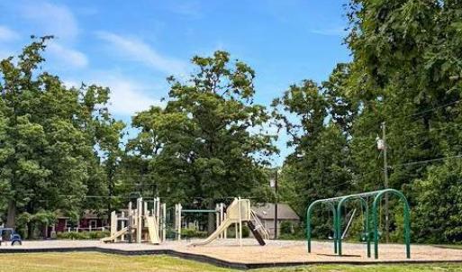 Photo #11 of 604 YORKTOWN BLVD, LOCUST GROVE, VA 0.4 acres