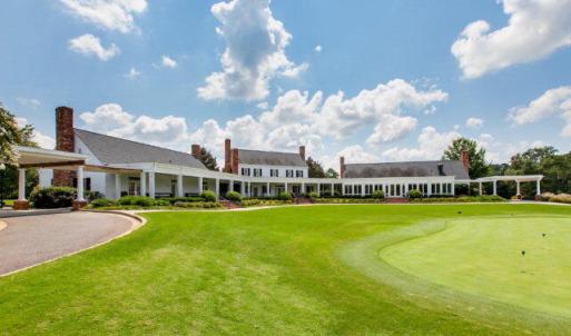 2 Golf Club & Grill