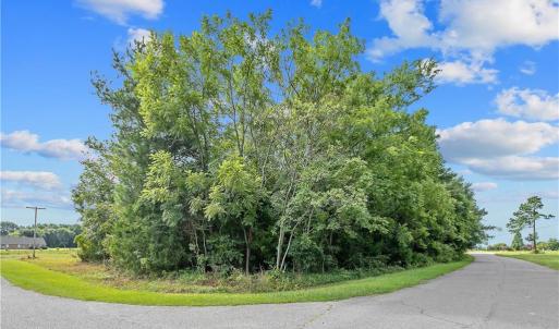 5 Parcels of Commercial land