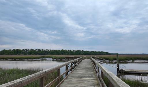 Rivers Reach Community Dock