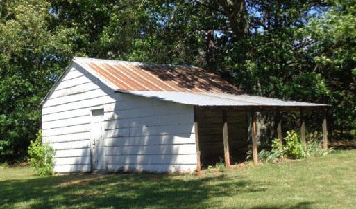 10722 Brookneal Highway shed