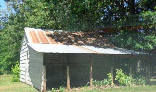 10722 Brookneal Highway shed a