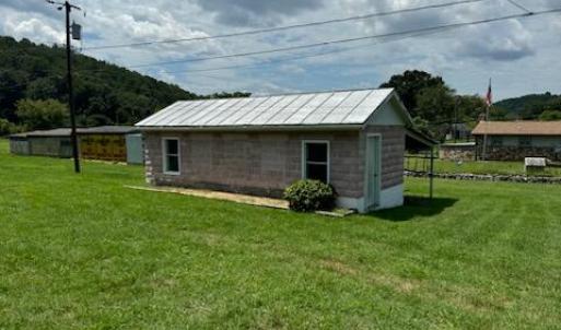 Storage building