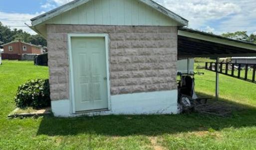 Storage building