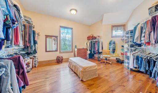 30 Master Bedroom Dressing Room & Closet