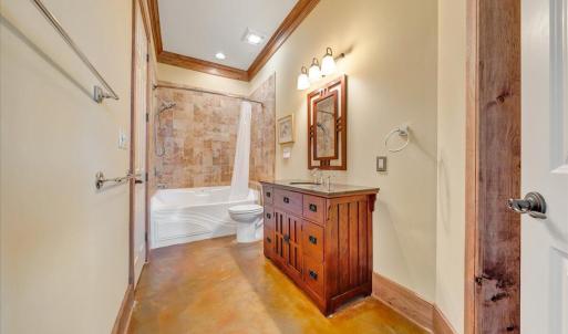 50 Bedroom 2 Full Bath