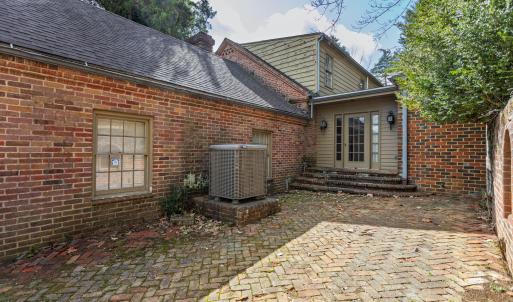Side patio