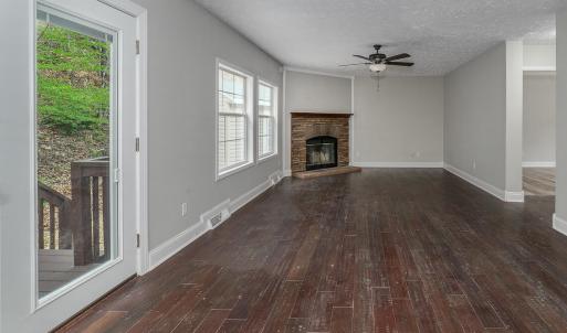 108 Trapper Ln family room