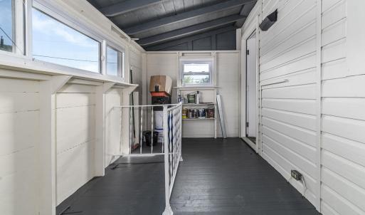 MLS 301 Walker St-21