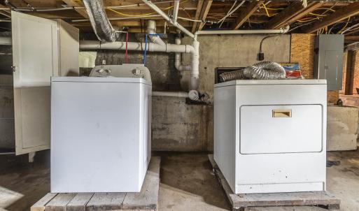 MLS 301 Walker St-23