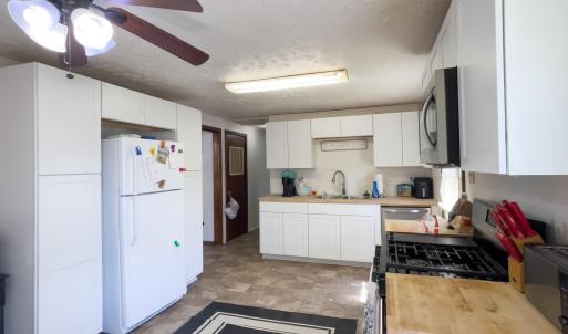 108 Moore Kitchen 4