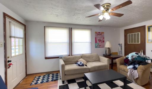 108 Moore Living room 4