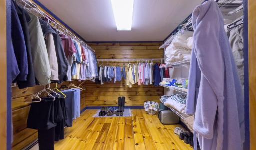Walk in Closet