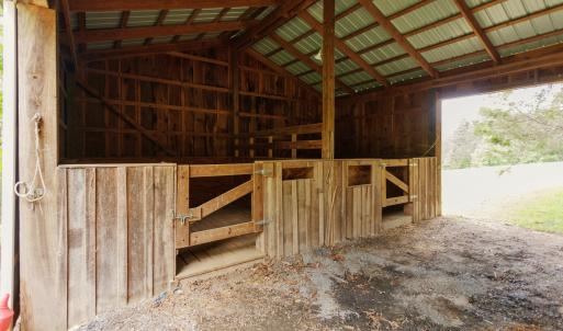 Barn