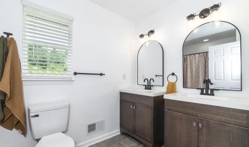 MLS 1645 N Lee HiWay-27