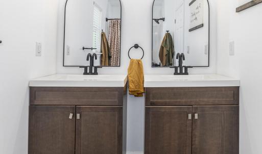 MLS 1645 N Lee HiWay-29