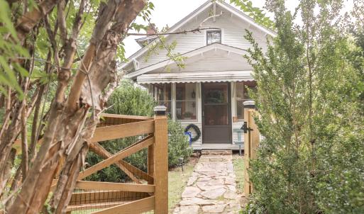 Sunporch Entry