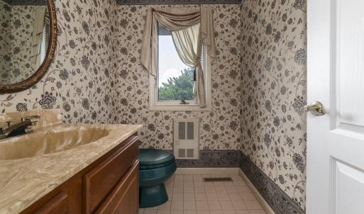 1st floor Powder Rm